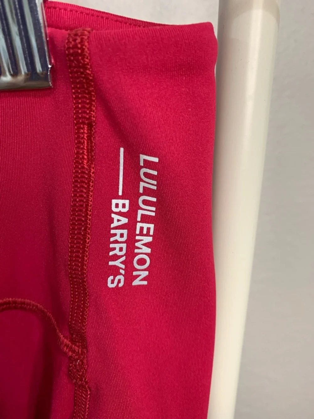 lululemon‎ athletica Bright Pink Leggings - Picture 2 of 12